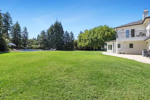 Exterior - 5687 E Province Ave, Clovis, CA 93619 photo 13 of 18