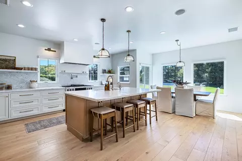 Kitchen - 5687 E Province Ave, Clovis, CA 93619 photo 1 of 7