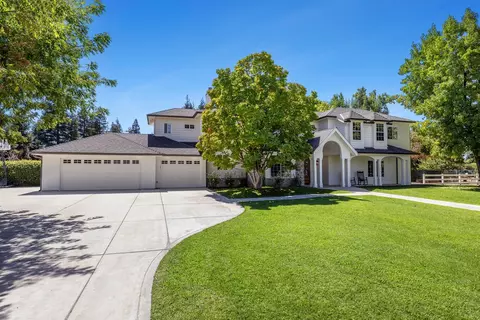 Exterior - 5687 E Province Ave, Clovis, CA 93619 photo 3 of 18