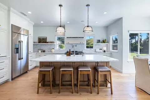 Kitchen - 5687 E Province Ave, Clovis, CA 93619 photo 2 of 7