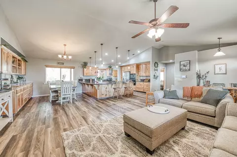 36350 Peterson Rd, Auberry, CA 93602