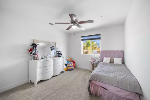 Bedroom - 563 Mesa Dr S, Madera, CA 93636 photo 4 of 7