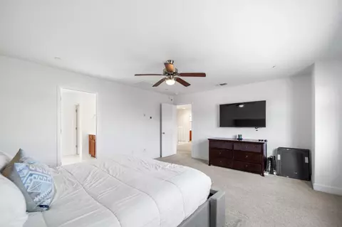Bedroom - 563 Mesa Dr S, Madera, CA 93636 photo 6 of 7