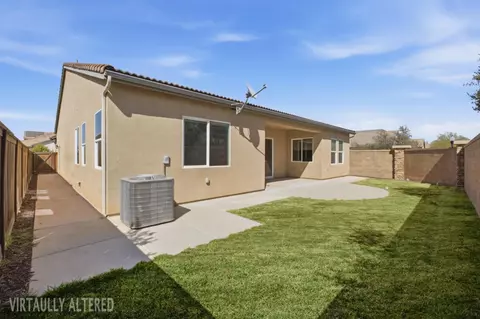 Exterior - 602 Pinnacle Dr W, Madera, CA 93636 photo 5 of 6