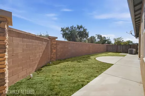 Exterior - 602 Pinnacle Dr W, Madera, CA 93636 photo 3 of 6