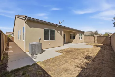 Exterior - 602 Pinnacle Dr W, Madera, CA 93636 photo 6 of 6