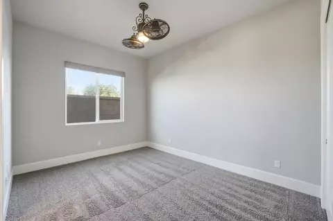 Bedroom - 602 Pinnacle Dr W, Madera, CA 93636 photo 3 of 5