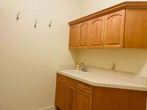 Other - 563 W Omaha Ave, Clovis, CA 93619 photo 3 of 6