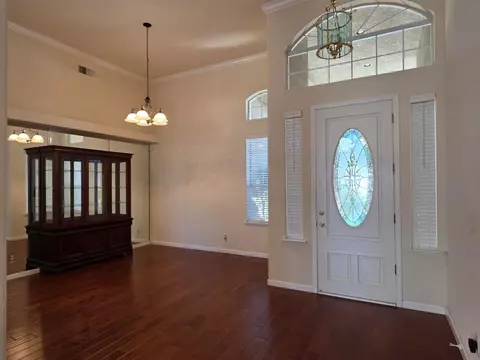 Entry Way - 563 W Omaha Ave, Clovis, CA 93619 photo 1 of 1