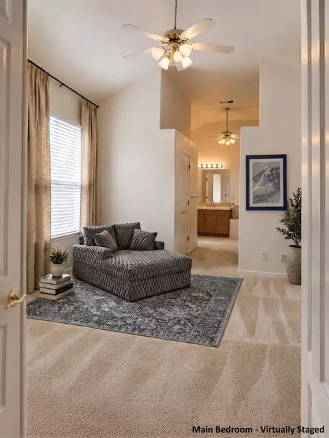 Bedroom - 563 W Omaha Ave, Clovis, CA 93619 photo 2 of 3