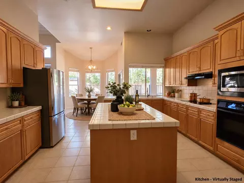 Kitchen - 563 W Omaha Ave, Clovis, CA 93619 photo 1 of 2