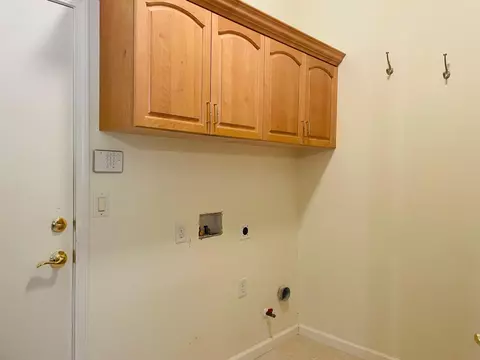 Other - 563 W Omaha Ave, Clovis, CA 93619 photo 2 of 6