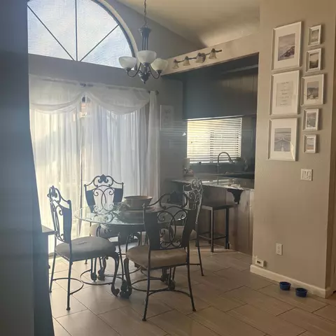 Dining - 1338 E Castlecrest Ave, Visalia, CA 93292 photo 1 of 5