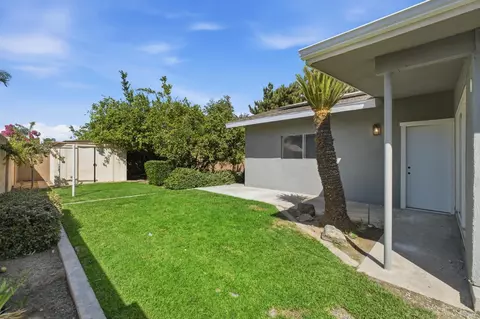 Exterior - 3731 Allan St, Selma, CA 93662 photo 4 of 8