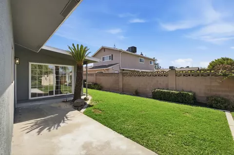 Exterior - 3731 Allan St, Selma, CA 93662 photo 6 of 8