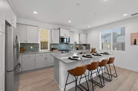 Kitchen - 4071 Braden Rd, Madera, CA 93636 photo 2 of 5