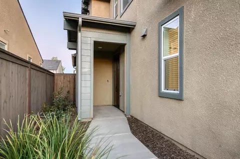 Exterior - 4071 Braden Rd, Madera, CA 93636 photo 4 of 9