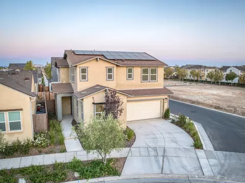 Exterior - 4071 Braden Rd, Madera, CA 93636 photo 5 of 9