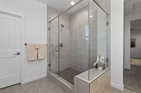 Bath - 4071 Braden Rd, Madera, CA 93636 photo 4 of 5