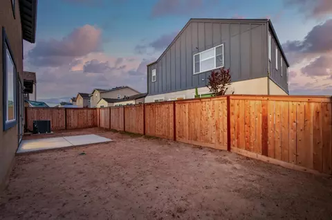 Exterior - 4071 Braden Rd, Madera, CA 93636 photo 8 of 9