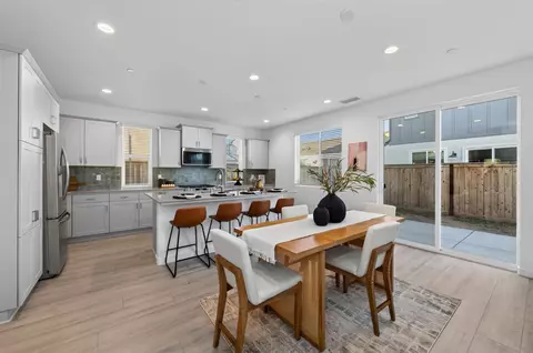 Dining - 4071 Braden Rd, Madera, CA 93636 photo 1 of 1