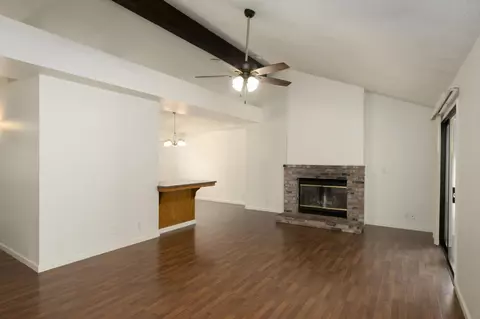 Living - 3237 Renn, Clovis, CA 93611 photo 2 of 5