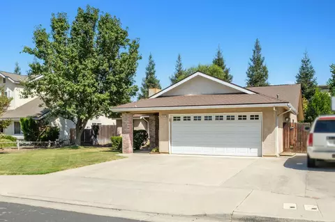 Exterior - 3237 Renn, Clovis, CA 93611 photo 10 of 10
