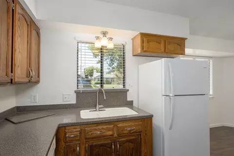 Kitchen - 3237 Renn, Clovis, CA 93611 photo 3 of 3