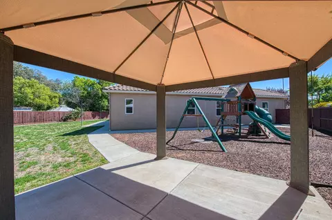 Exterior - 89 Polson Ave, Clovis, CA 93612 photo 10 of 11