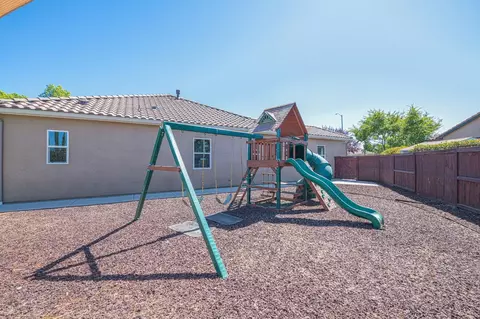 Exterior - 89 Polson Ave, Clovis, CA 93612 photo 11 of 11