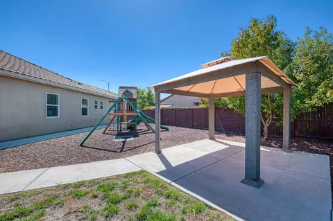 Exterior - 89 Polson Ave, Clovis, CA 93612 photo 9 of 11