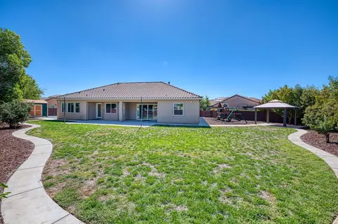 Exterior - 89 Polson Ave, Clovis, CA 93612 photo 8 of 11