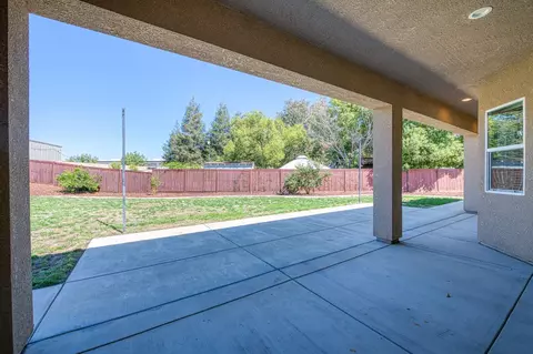 Exterior - 89 Polson Ave, Clovis, CA 93612 photo 2 of 11