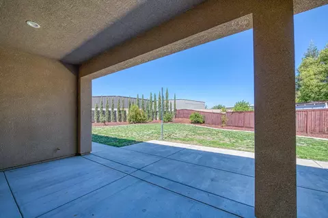 Exterior - 89 Polson Ave, Clovis, CA 93612 photo 3 of 11