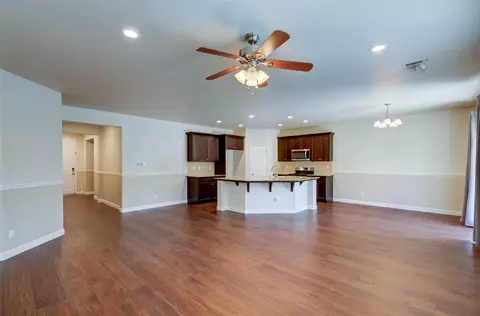 Living - 1630 Blackwood Ave, Clovis, CA 93619 photo 3 of 9