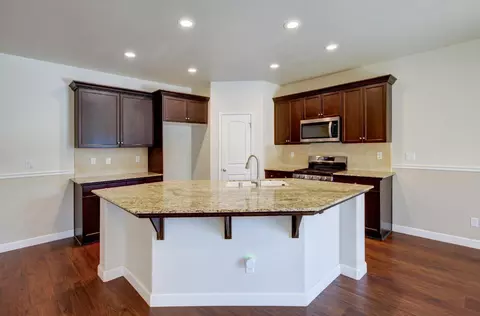 Kitchen - 1630 Blackwood Ave, Clovis, CA 93619 photo 2 of 4