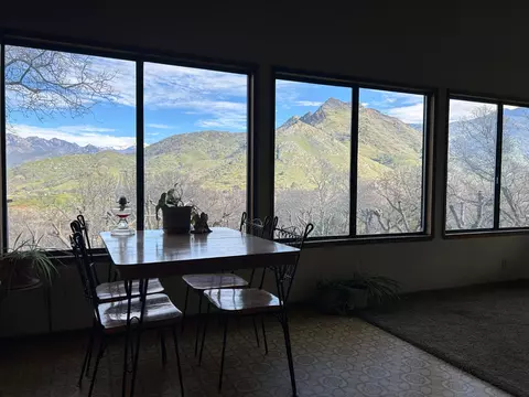 Dining - 40838 Oak Ridge Dr, Three Rivers, CA 93271 photo 2 of 3