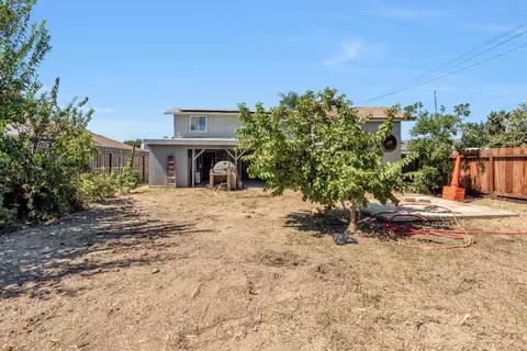 Exterior - 312 L St, Sanger, CA 93657 photo 9 of 9