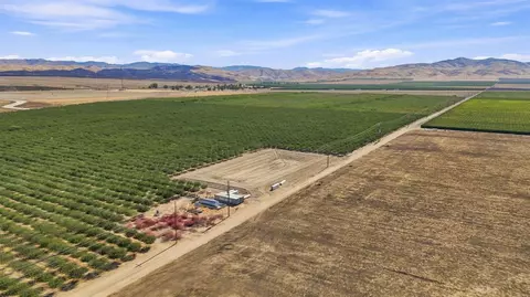 Other - 45551 W Panoche Rd, Firebaugh, CA 93622 photo 8 of 15