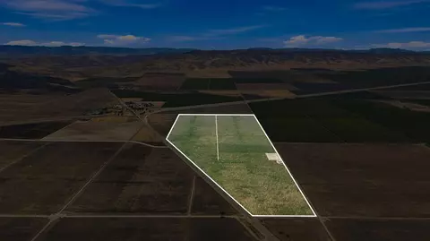View/Area - 45551 W Panoche Rd, Firebaugh, CA 93622 photo 2 of 2