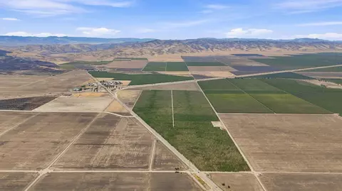 View/Area - 45551 W Panoche Rd, Firebaugh, CA 93622 photo 1 of 2