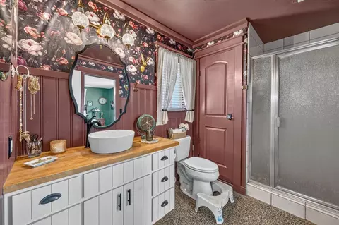 Bath - 12909 E Gettysburg Ave, Sanger, CA 93657 photo 1 of 3
