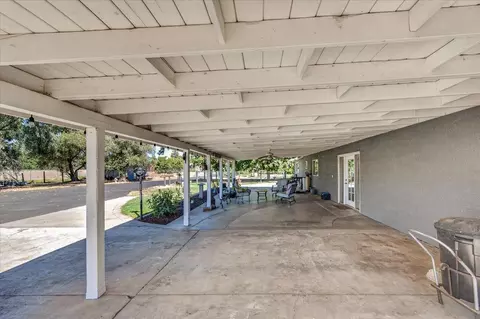 Exterior - 12909 E Gettysburg Ave, Sanger, CA 93657 photo 4 of 13