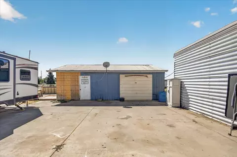Exterior - 12909 E Gettysburg Ave, Sanger, CA 93657 photo 11 of 13