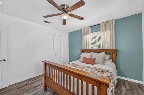 Bedroom - 12909 E Gettysburg Ave, Sanger, CA 93657 photo 9 of 12