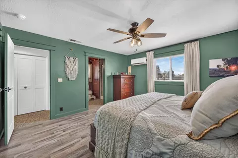 Bedroom - 12909 E Gettysburg Ave, Sanger, CA 93657 photo 2 of 12