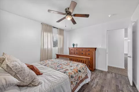 Bedroom - 12909 E Gettysburg Ave, Sanger, CA 93657 photo 10 of 12