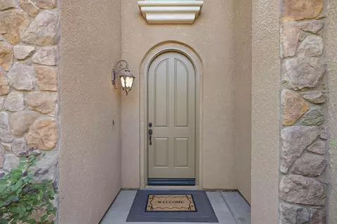 Entry Way - 2603 E Powers Ave, Fresno, CA 93720 photo 1 of 7