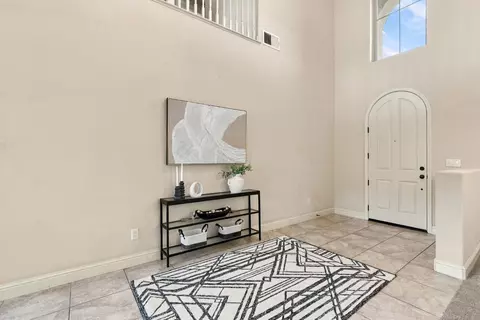 Entry Way - 2603 E Powers Ave, Fresno, CA 93720 photo 3 of 7