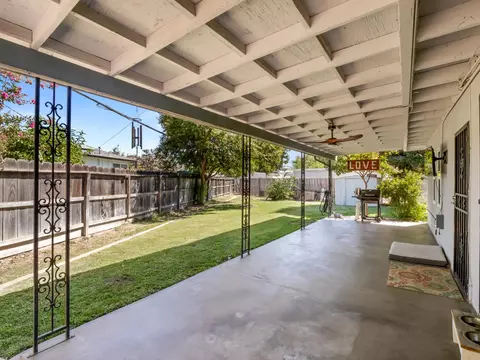 Exterior - 3763 E Robinson Ave, Fresno, CA 93726 photo 5 of 9